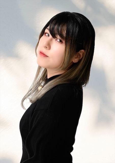 衣川里佳