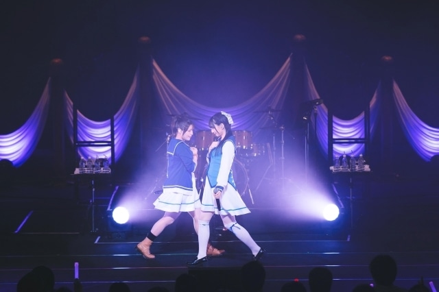 「イロドリミドリ LIVE‘25 第5話 ～ようこそ！ライブ喫茶あけさか～」公式レポートが到着！　新田恵海さん、福原綾香さん、山本彩乃さん、佐倉薫さんらキャスト8名が出演-22