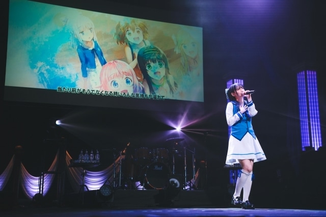 「イロドリミドリ LIVE‘25 第5話 ～ようこそ！ライブ喫茶あけさか～」公式レポートが到着！　新田恵海さん、福原綾香さん、山本彩乃さん、佐倉薫さんらキャスト8名が出演-4